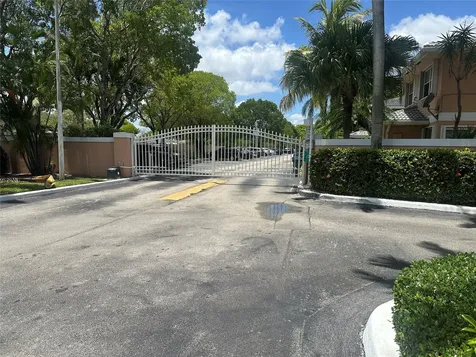 3263 NW 44th Street Oakland Park FL 33309