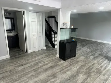 3263 NW 44th Street Oakland Park FL 33309