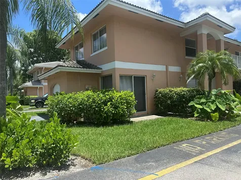 3263 NW 44th Street Oakland Park FL 33309
