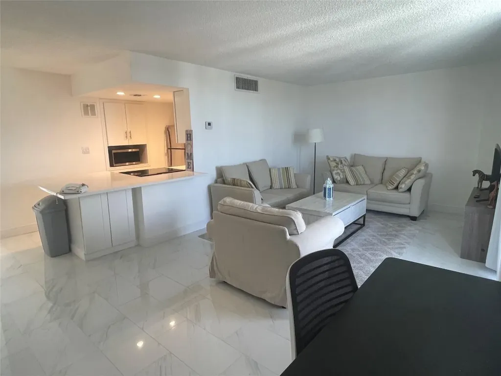 1731 SE 15th Street Fort Lauderdale FL 33316