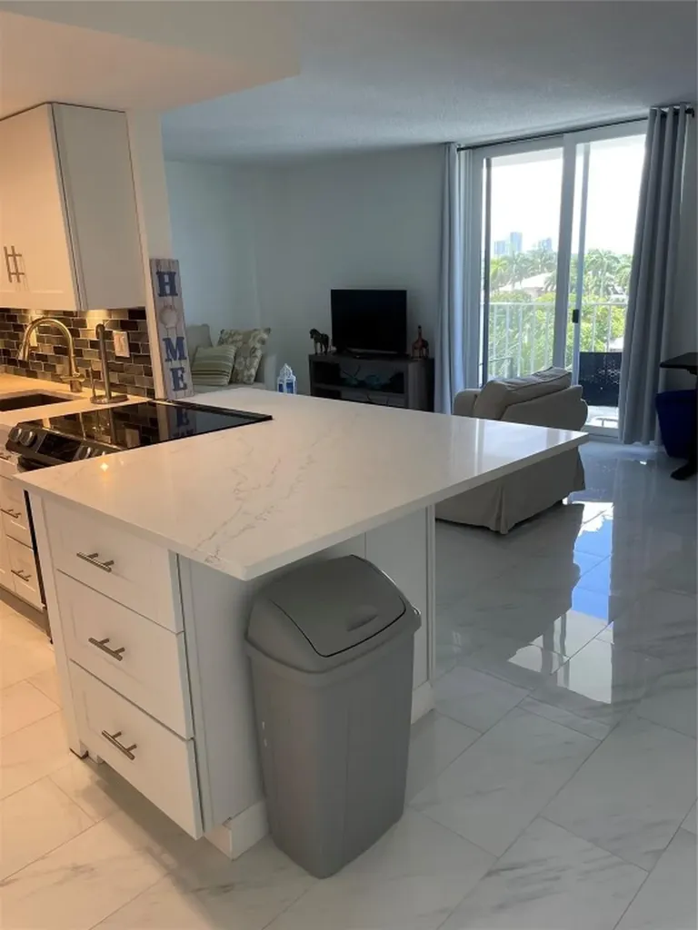 1731 SE 15th Street Fort Lauderdale FL 33316