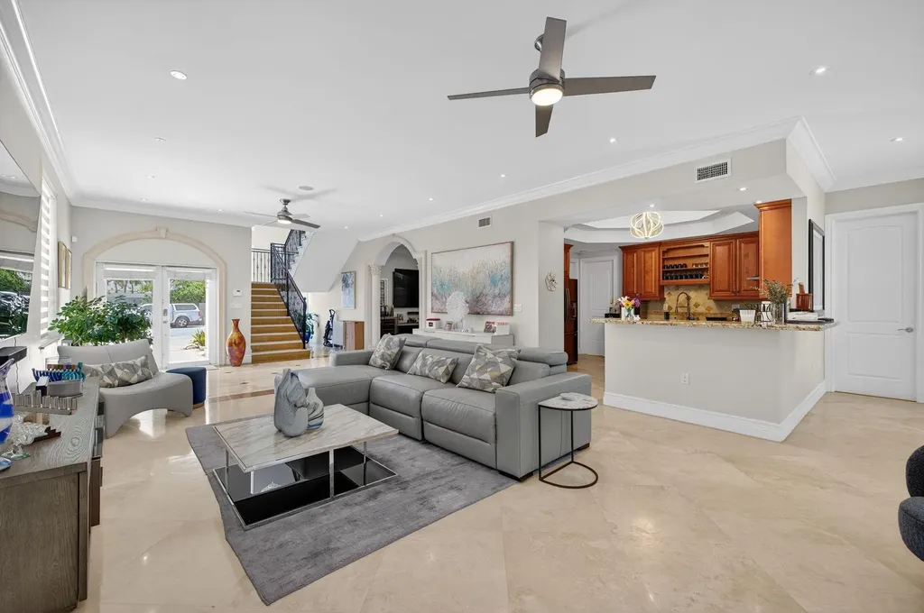3325 NE 14th Court Fort Lauderdale FL 33304