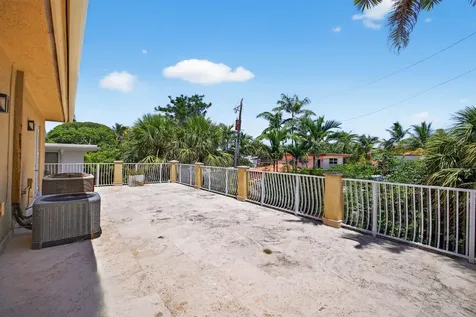 3325 NE 14th Court Fort Lauderdale FL 33304