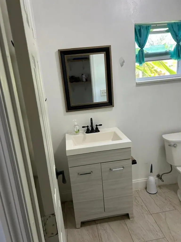2739 Lincoln Street Hollywood FL 33020