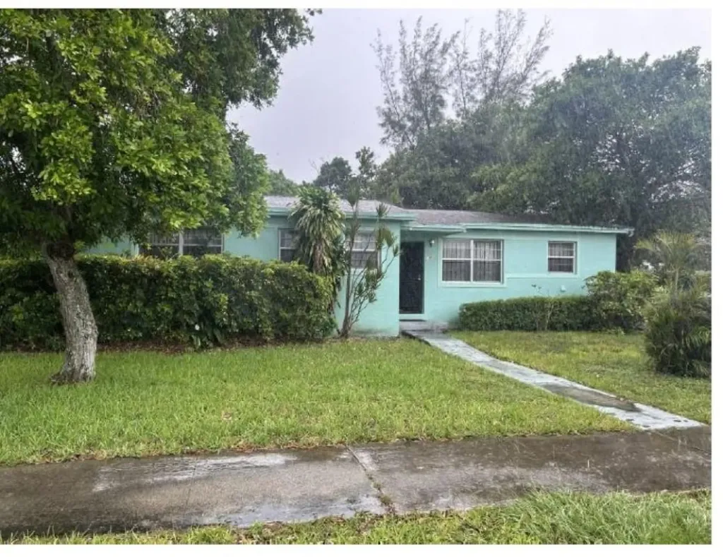 2380 NW 175th Street Miami Gardens FL 33056