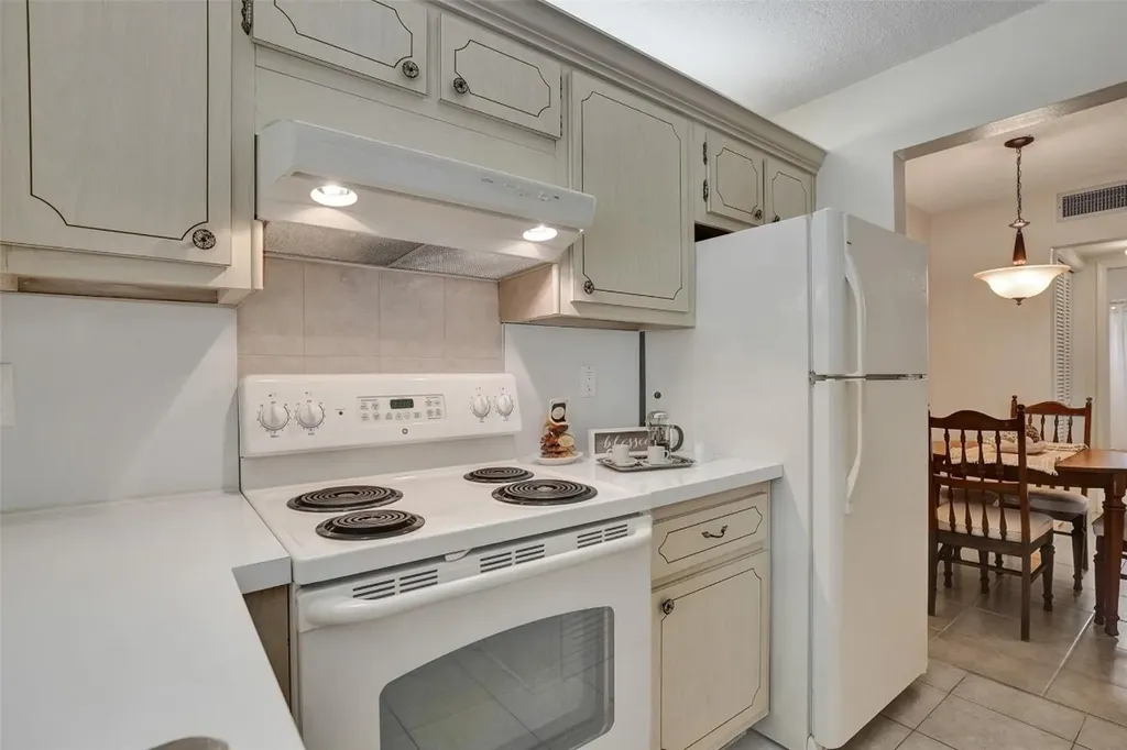 1300 N 12th Court Hollywood FL 33019