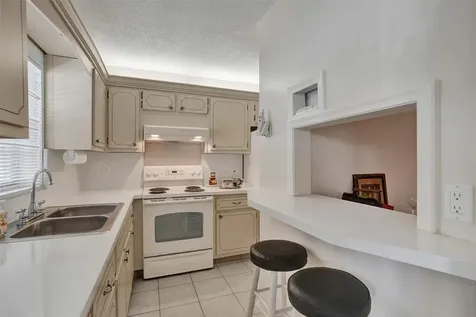 1300 N 12th Court Hollywood FL 33019