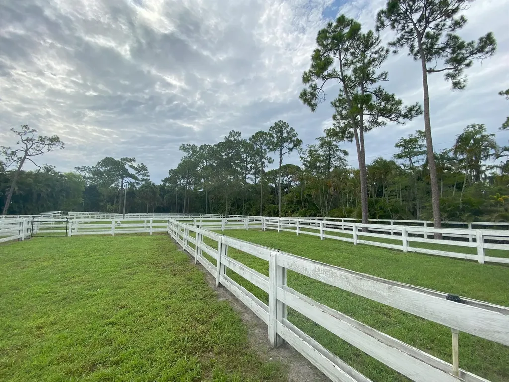 2315 Deer Run Boulevard Loxahatchee FL 33470