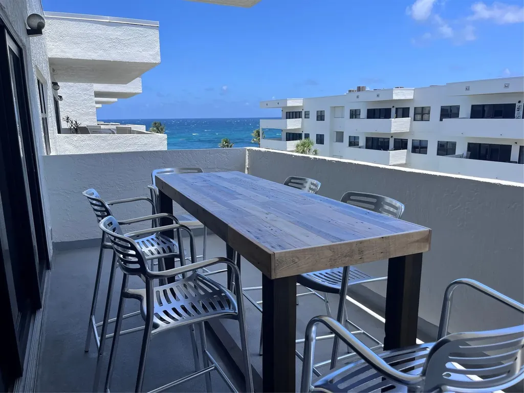 330 SE 20 Avenue Deerfield Beach FL 33441