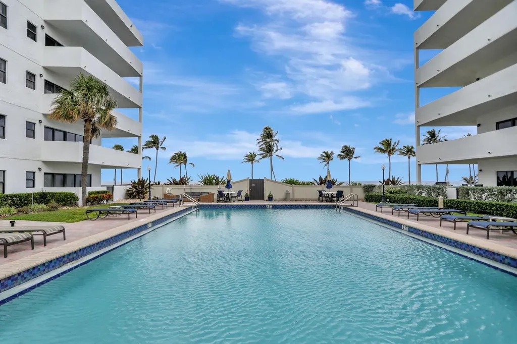 330 SE 20 Avenue Deerfield Beach FL 33441