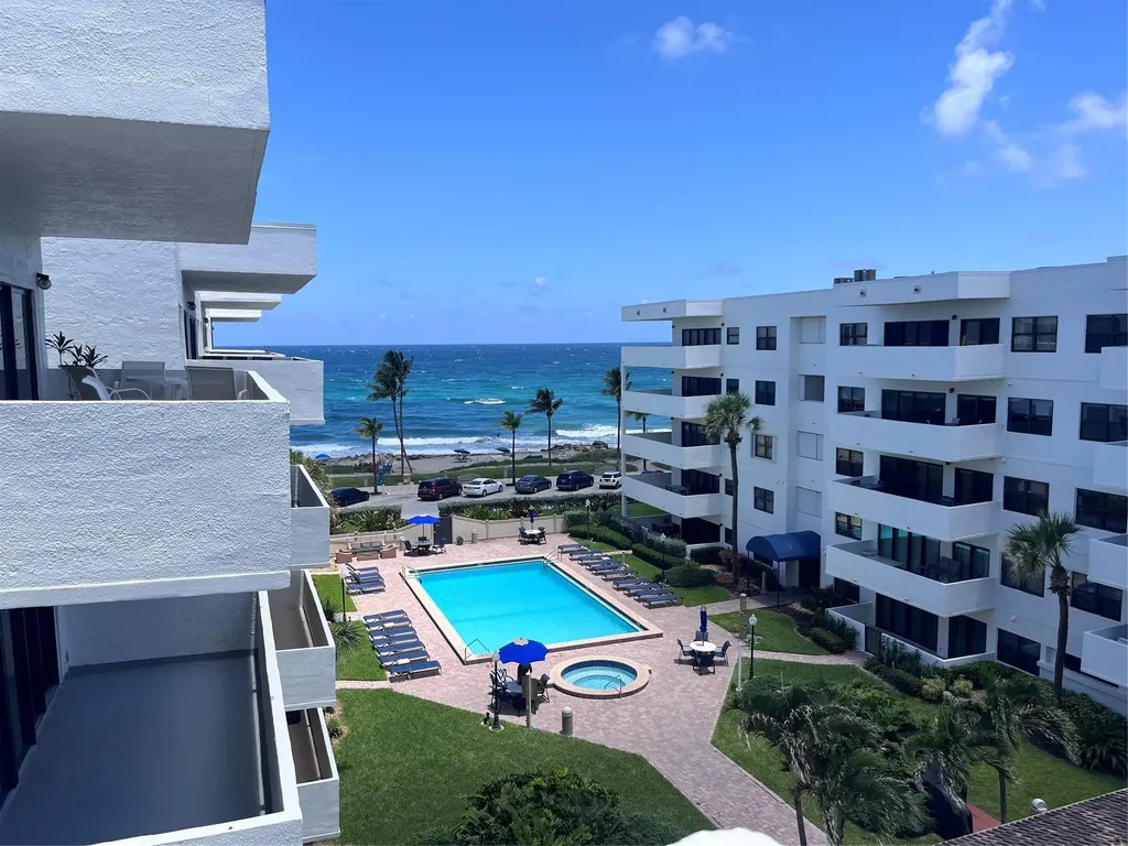 330 SE 20 Avenue Deerfield Beach FL 33441