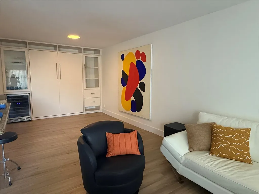 330 SE 20 Avenue Deerfield Beach FL 33441