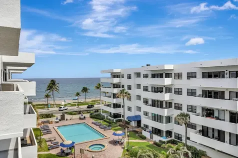 330 SE 20 Avenue Deerfield Beach FL 33441