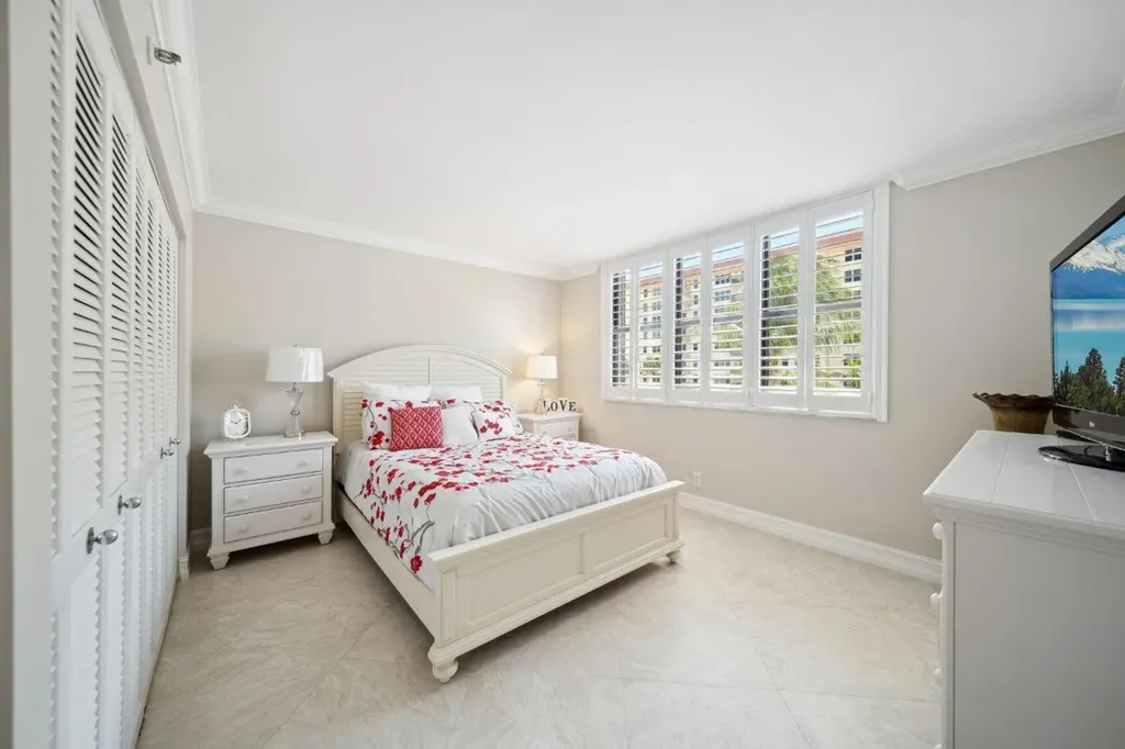 1155 Hillsboro Mile Hillsboro Beach FL 33062