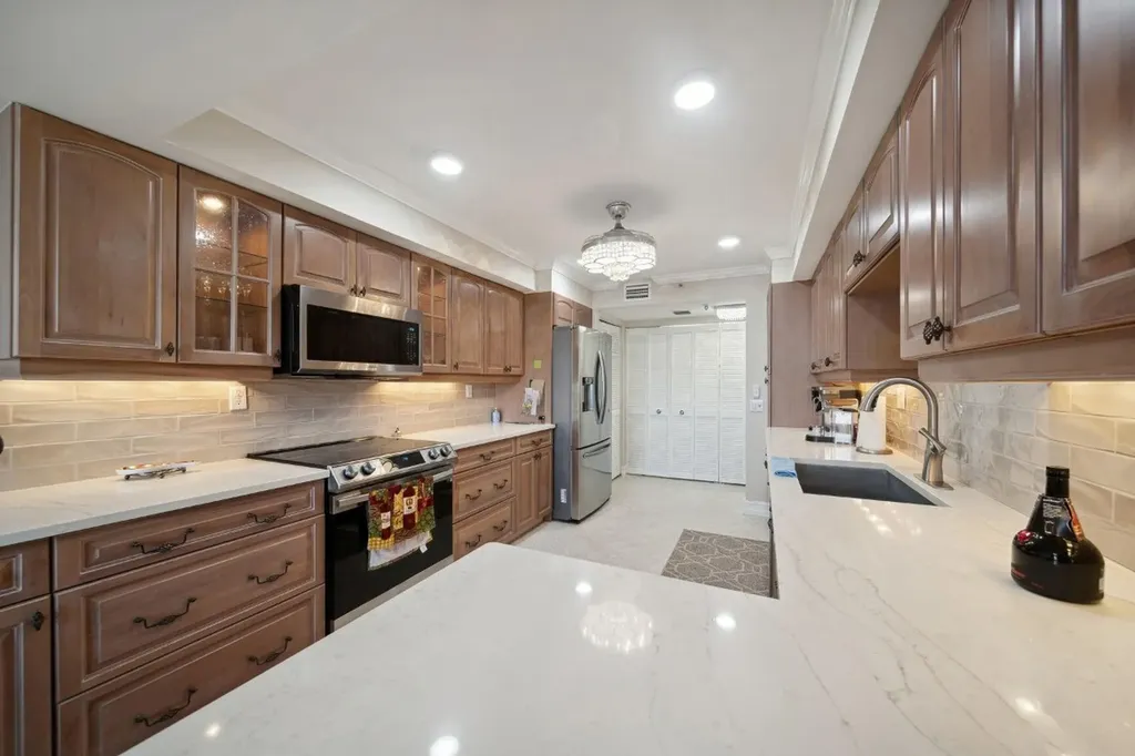 1155 Hillsboro Mile Hillsboro Beach FL 33062