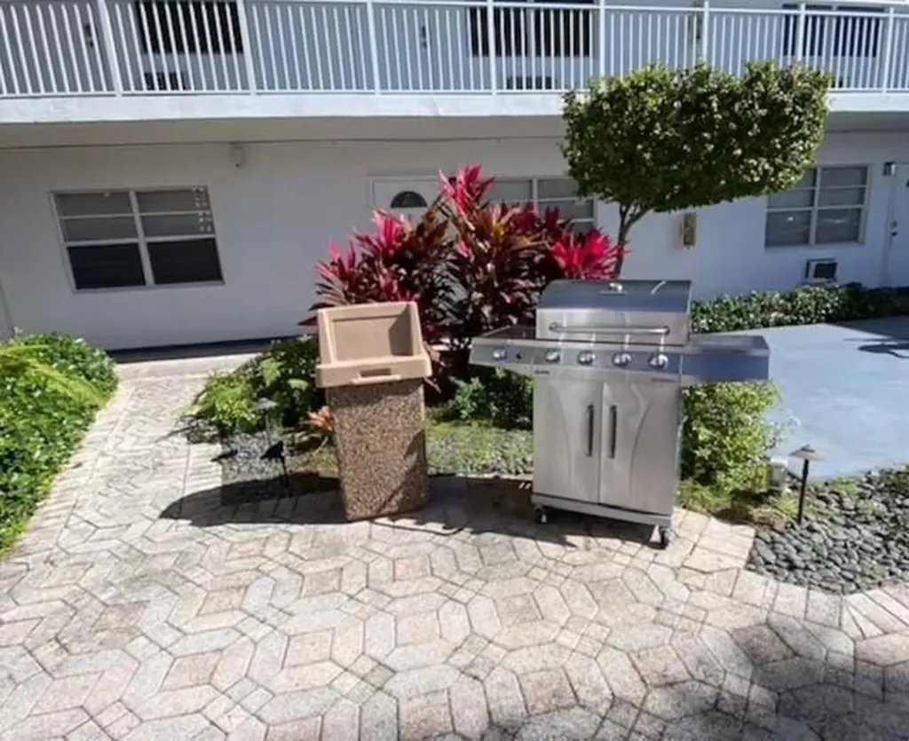 120 NE 20th Avenue Deerfield Beach FL 33441