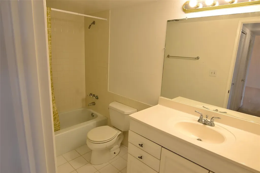 3575 Broken Woods Drive Coral Springs FL 33065