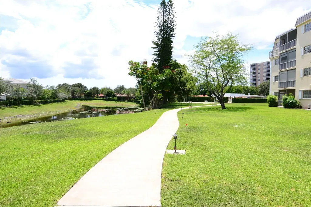 3575 Broken Woods Drive Coral Springs FL 33065