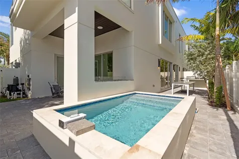 221 Shore Court Lauderdale By The Sea FL 33308