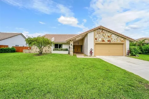 1291 NW 99th Avenue Plantation FL 33322