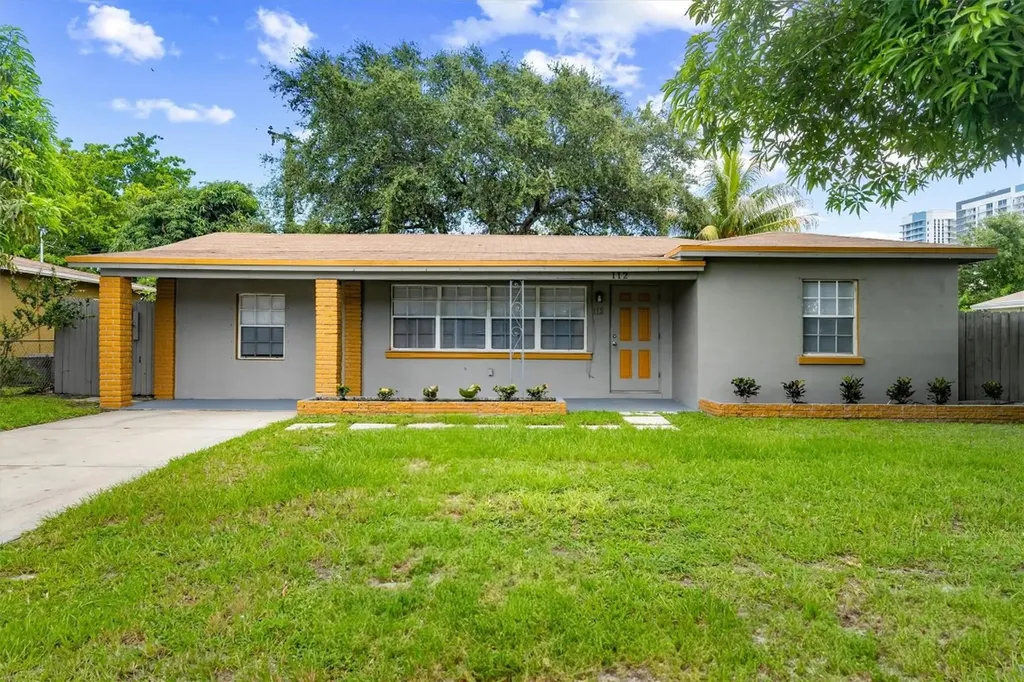 112 W 35th Street Riviera Beach FL 33404