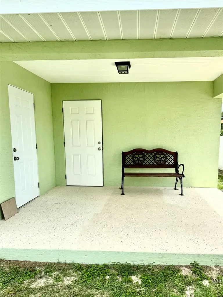 900 Hillcrest Avenue Lake Placid FL 33852