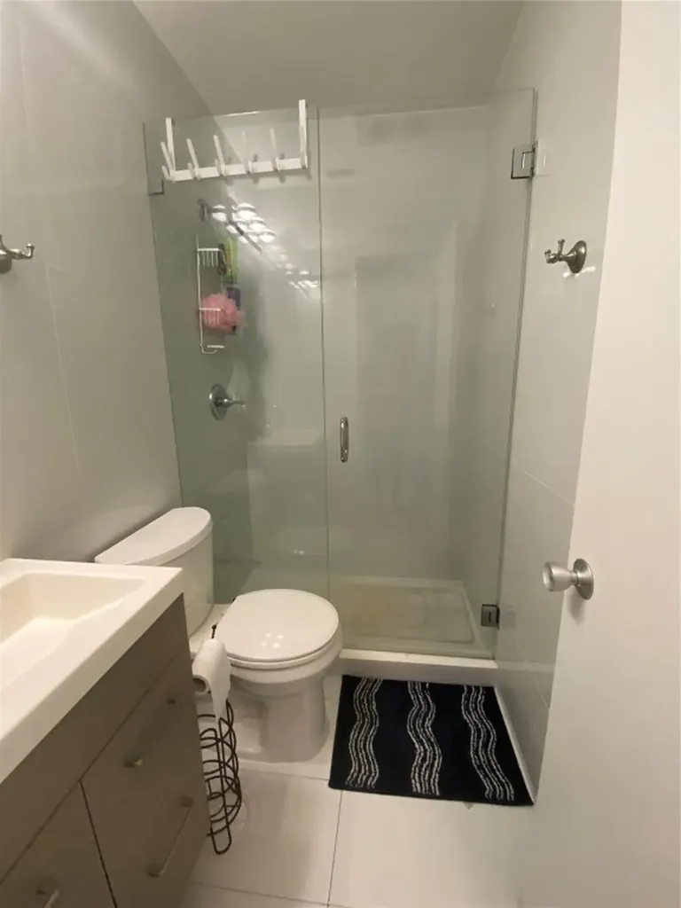 2100 NE 38th Street Lighthouse Point FL 33064