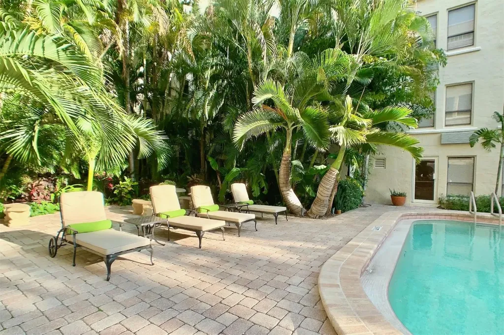 235 Sunrise Avenue Palm Beach FL 33480