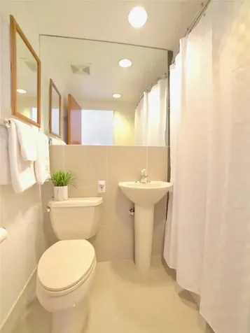 235 Sunrise Avenue Palm Beach FL 33480