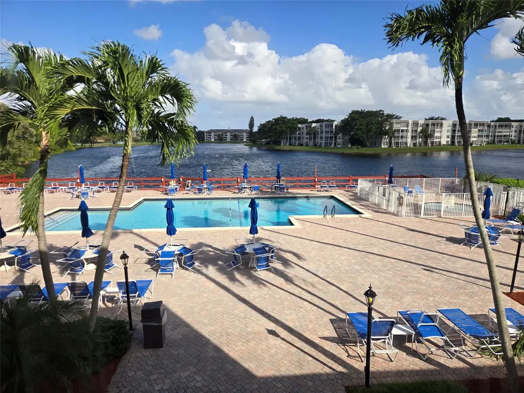 9491 Evergreen Place Davie FL 33324