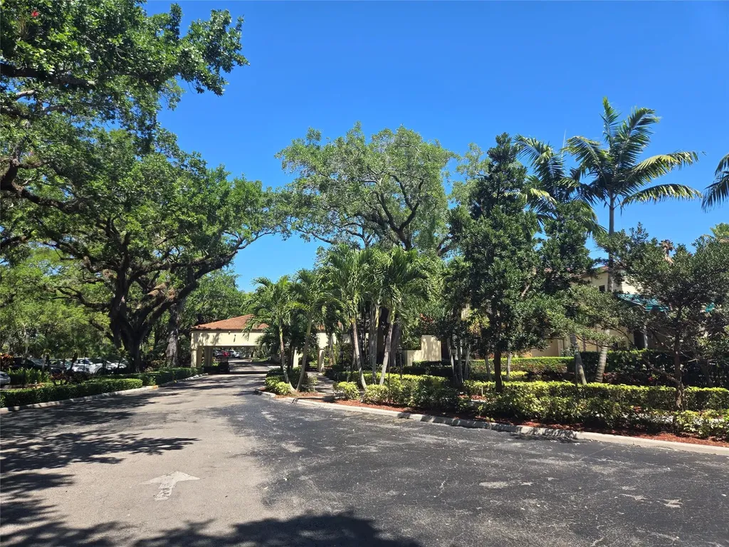 9491 Evergreen Place Davie FL 33324