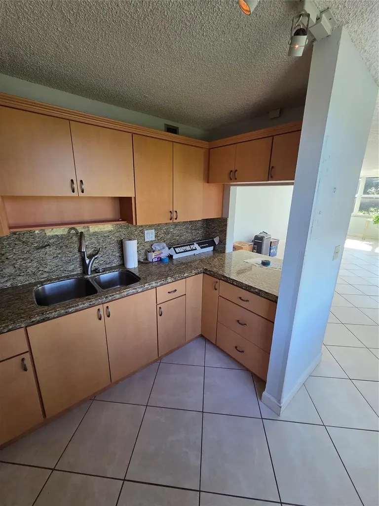 9491 Evergreen Place Davie FL 33324