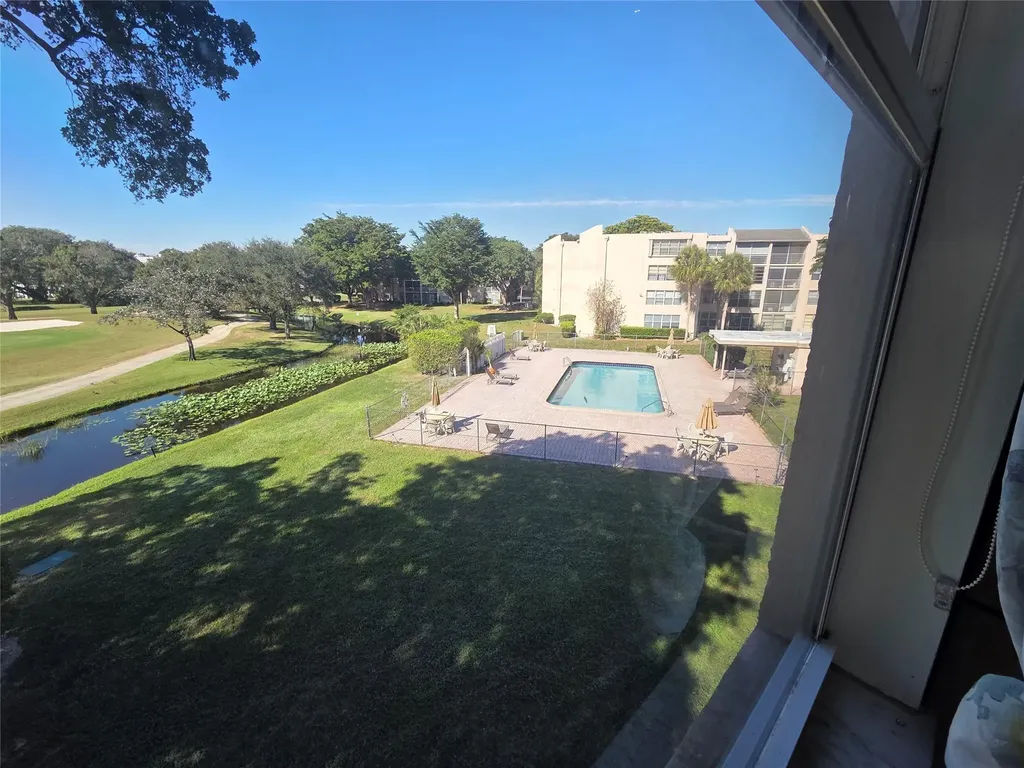 9491 Evergreen Place Davie FL 33324