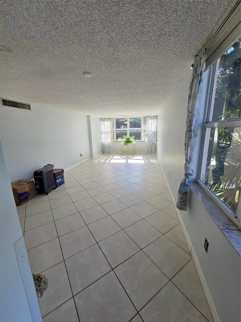 9491 Evergreen Place Davie FL 33324