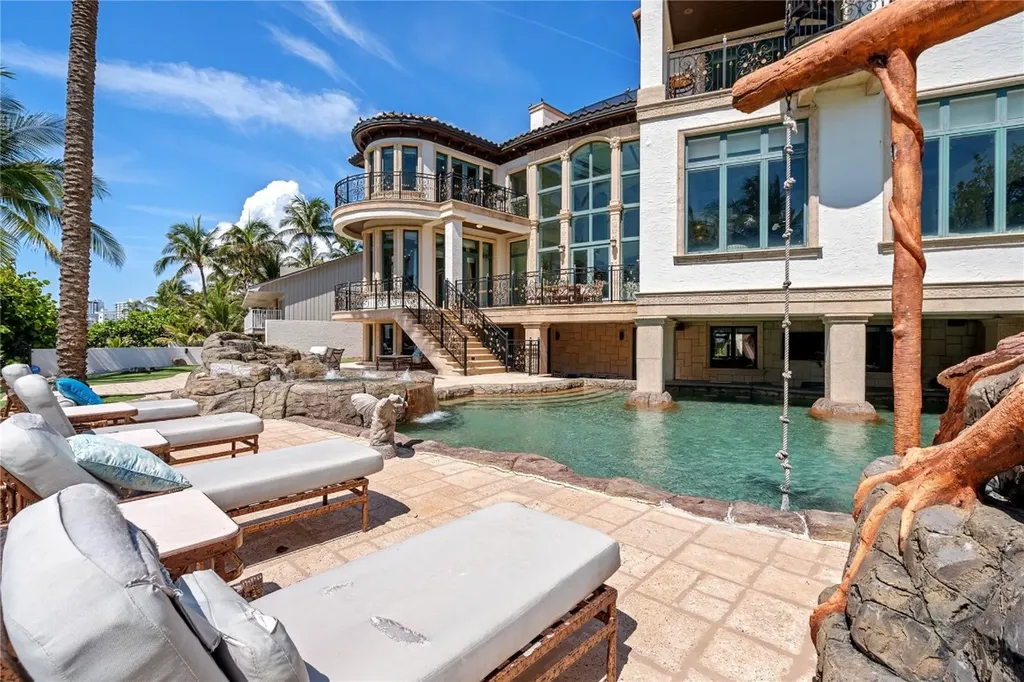 2306 Bay Drive Pompano Beach FL 33062