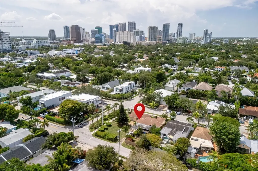 904 SE 11th Court Fort Lauderdale FL 33316