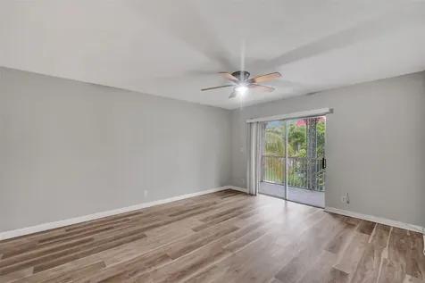 555 SE 8th Street Deerfield Beach FL 33441