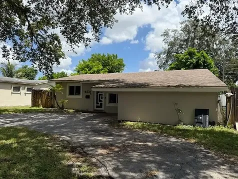 6531 Harding Street Hollywood FL 33024