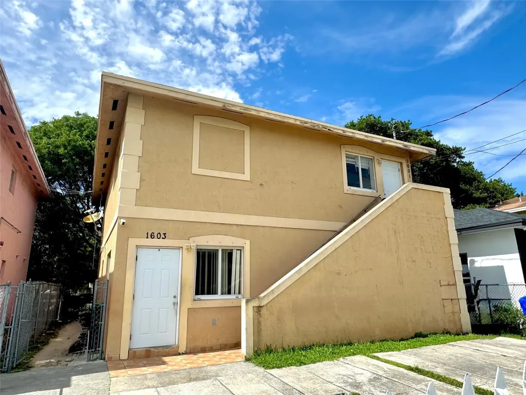 1601 NW 62nd Terrace Miami FL 33147