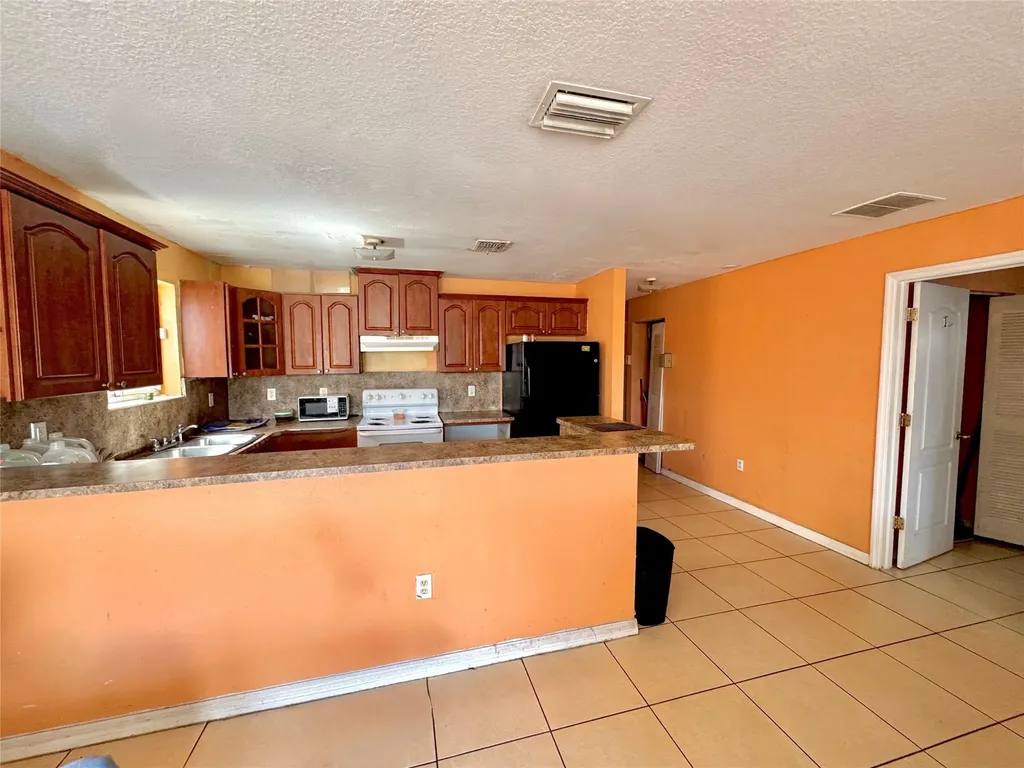1601 NW 62nd Terrace Miami FL 33147
