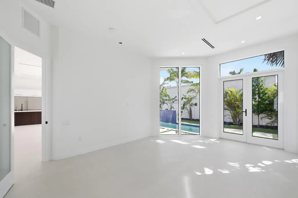 40 NE 16th Place Fort Lauderdale FL 33305