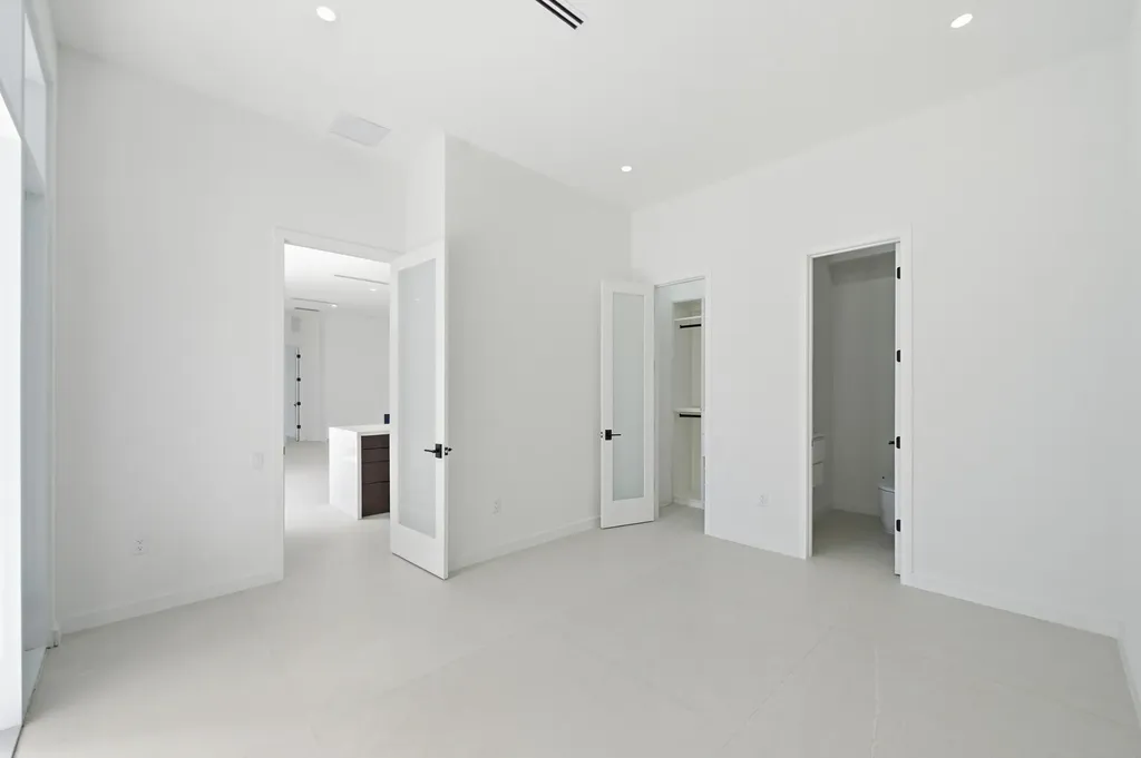 40 NE 16th Place Fort Lauderdale FL 33305