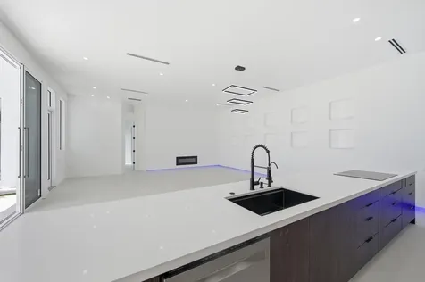 40 NE 16th Place Fort Lauderdale FL 33305