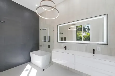 40 NE 16th Place Fort Lauderdale FL 33305