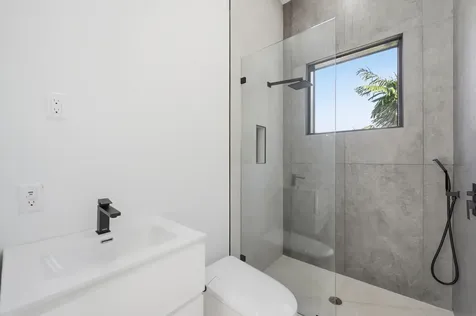 40 NE 16th Place Fort Lauderdale FL 33305