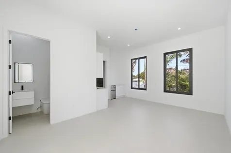 40 NE 16th Place Fort Lauderdale FL 33305