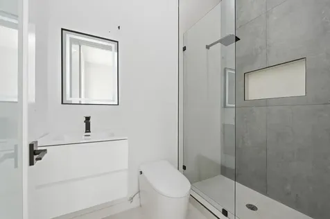 40 NE 16th Place Fort Lauderdale FL 33305