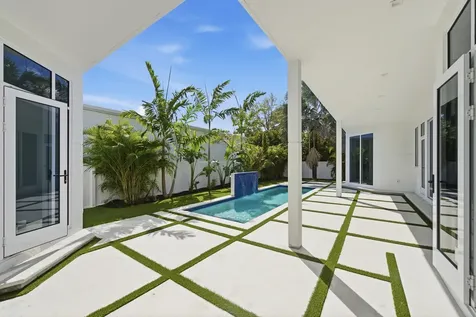 40 NE 16th Place Fort Lauderdale FL 33305