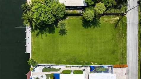7 Sunset Lane Lauderdale By The Sea FL 33062