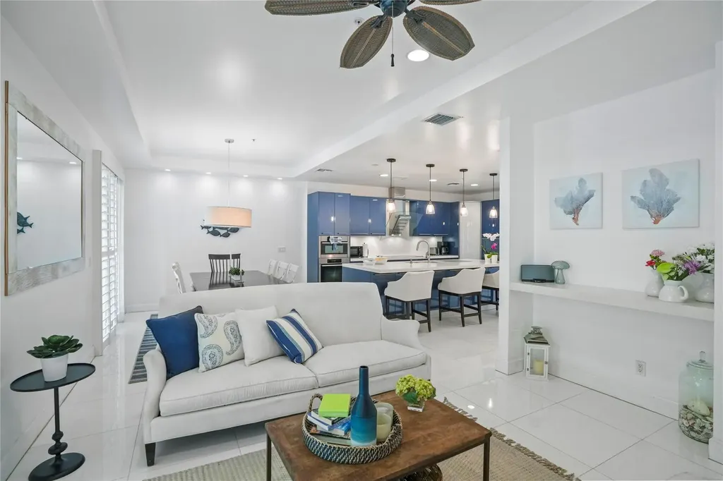 347 Oak Street Hollywood FL 33019